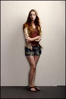 emma_dumont_5 (2003x3000, 2203 kБ...)